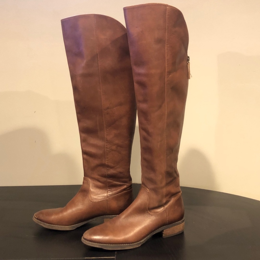 Arturo Chiang brown leather boots